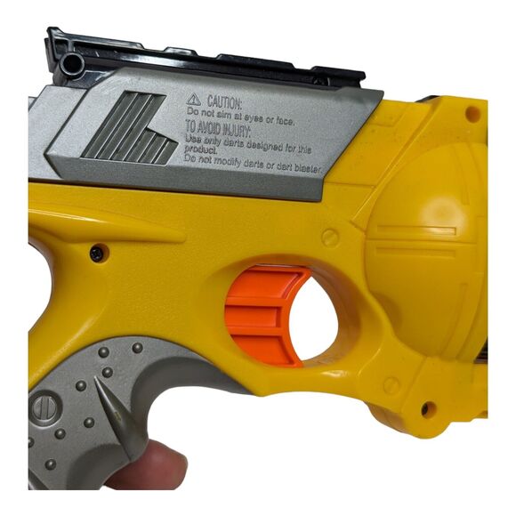 Nerf N-Strike Maverick Rev-5 Dart Yellow Plastic Blaster - Picture 3 of 4